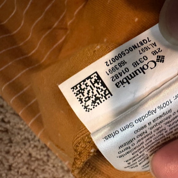 Woman’s Columbia Cowll Neck Top - Picture 10 of 11